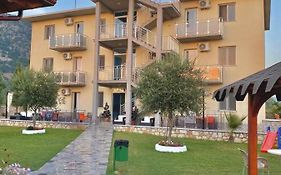 Vila Hotel
